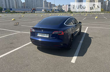 Седан Tesla Model 3 2018 в Киеве