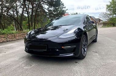 Седан Tesla Model 3 2019 в Рівному