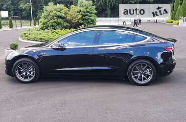 Седан Tesla Model 3 2018 в Виннице