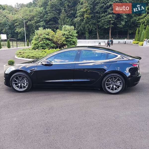 Седан Tesla Model 3 2018 в Вінниці