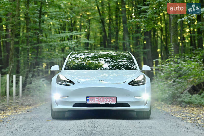 Седан Tesla Model 3 2019 в Луцке фото 10 Седан Tesla Model 3 2019 в Луцке