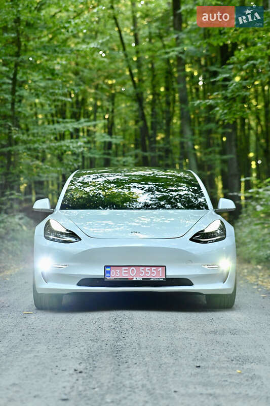 Седан Tesla Model 3 2019 в Луцке фото 14 Седан Tesla Model 3 2019 в Луцке