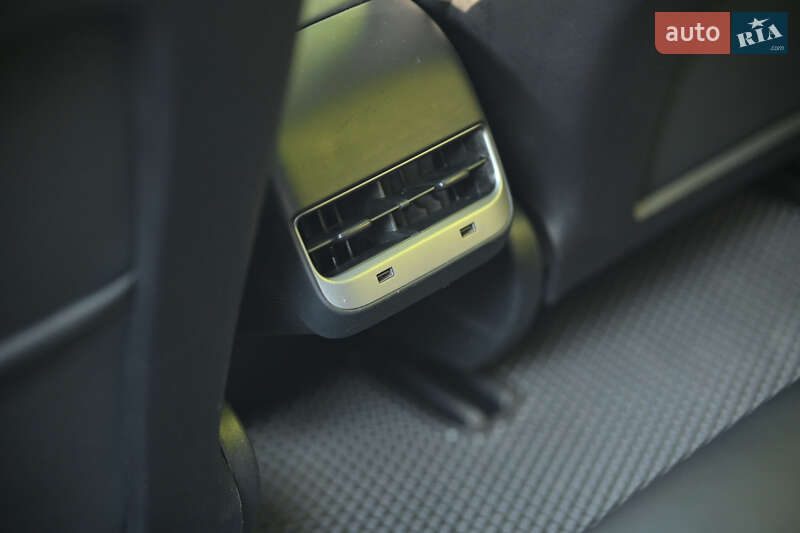 Седан Tesla Model 3 2019 в Луцке фото 36 Седан Tesla Model 3 2019 в Луцке