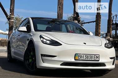 Седан Tesla Model 3 2019 в Одессе