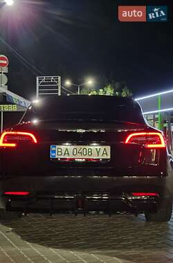 Седан Tesla Model 3 2019 в 