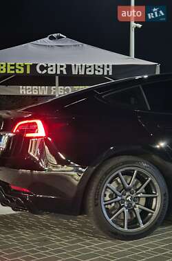 Седан Tesla Model 3 2019 в 