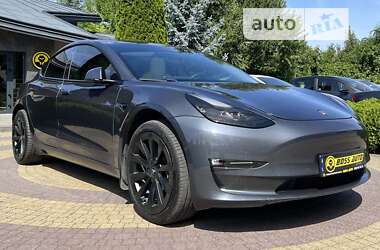 Седан Tesla Model 3 2021 в Львові