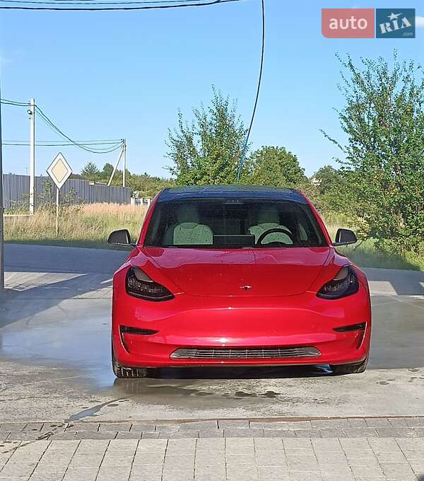 Tesla Model 3 2018