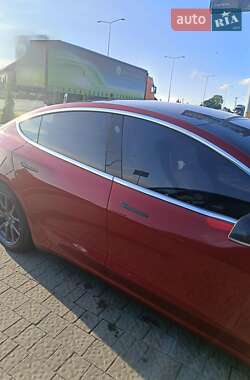 Седан Tesla Model 3 2018 в 