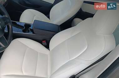 Седан Tesla Model 3 2018 в 
