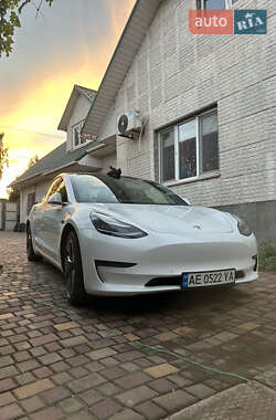 Седан Tesla Model 3 2018 в 
