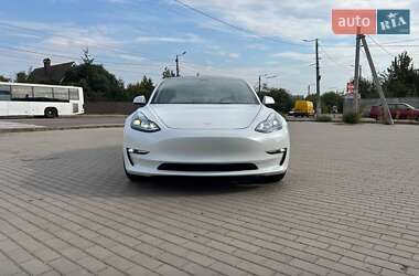 Седан Tesla Model 3 2023 в Житомирі