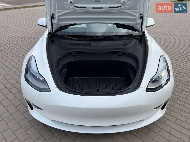 Седан Tesla Model 3 2023 в Житомирі фото 11 Седан Tesla Model 3 2023 в Житомирі