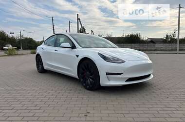 Седан Tesla Model 3 2023 в Житомире