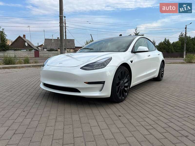 Седан Tesla Model 3 2023 в Житомире