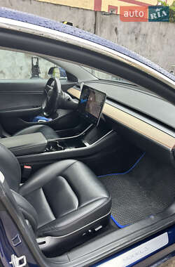 Седан Tesla Model 3 2018 в Одессе