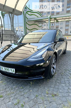 Седан Tesla Model 3 2022 в Хмельницькому