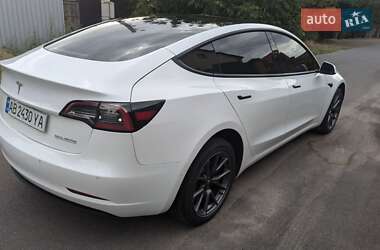 Седан Tesla Model 3 2021 в Виннице