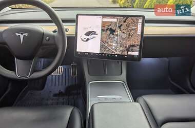 Седан Tesla Model 3 2021 в Виннице