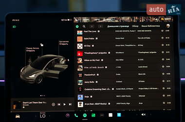 Седан Tesla Model 3 2019 в 