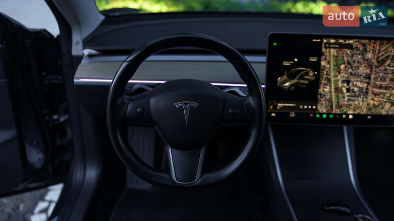 Седан Tesla Model 3 2019 в Львові фото 21 Седан Tesla Model 3 2019 в Львові
