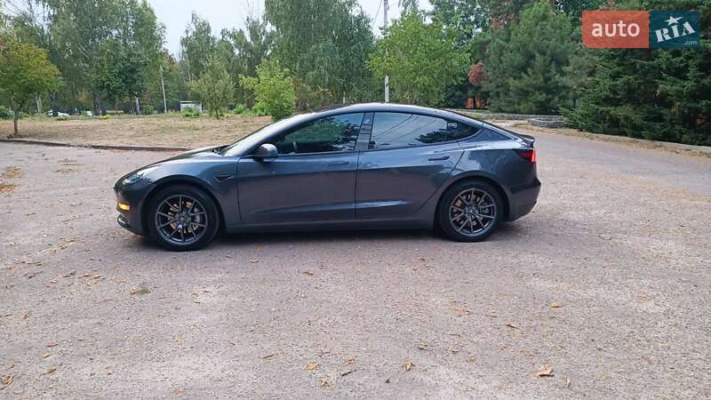 Седан Tesla Model 3 2018 в Харкові