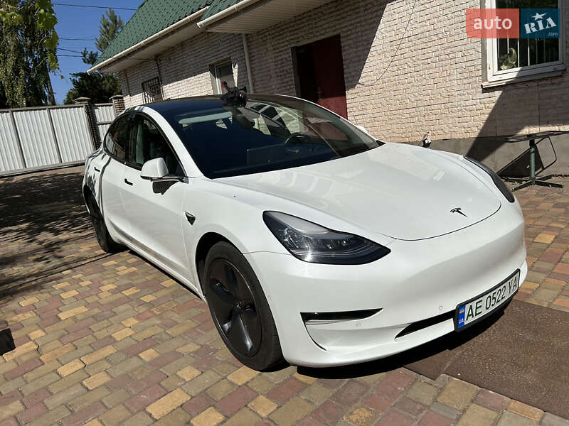 Седан Tesla Model 3 2018 в Кривому Розі