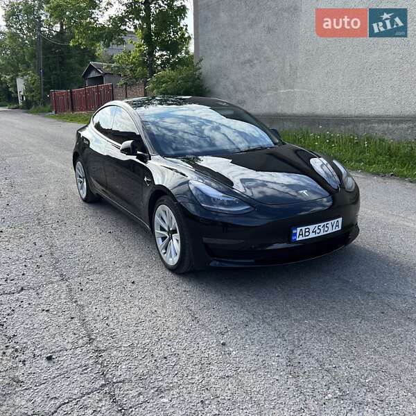 Седан Tesla Model 3 2023 в Гайсине