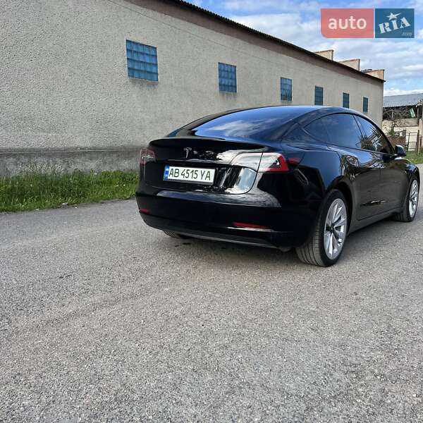 Седан Tesla Model 3 2023 в Гайсине