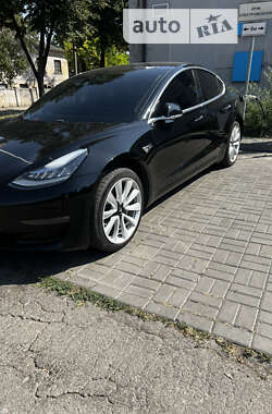 Седан Tesla Model 3 2018 в Кам'янському