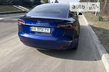 Седан Tesla Model 3 2019 в Києві