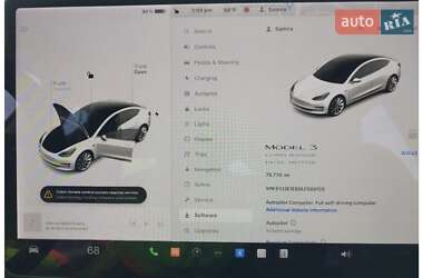 Седан Tesla Model 3 2019 в 