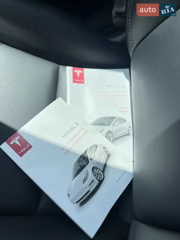Седан Tesla Model 3 2020 в Івано-Франківську документ