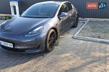 Седан Tesla Model 3 2021 в 