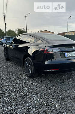 Седан Tesla Model 3 2021 в Володимир-Волинському