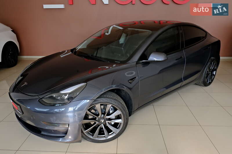 Седан Tesla Model 3 2021 в Одессе