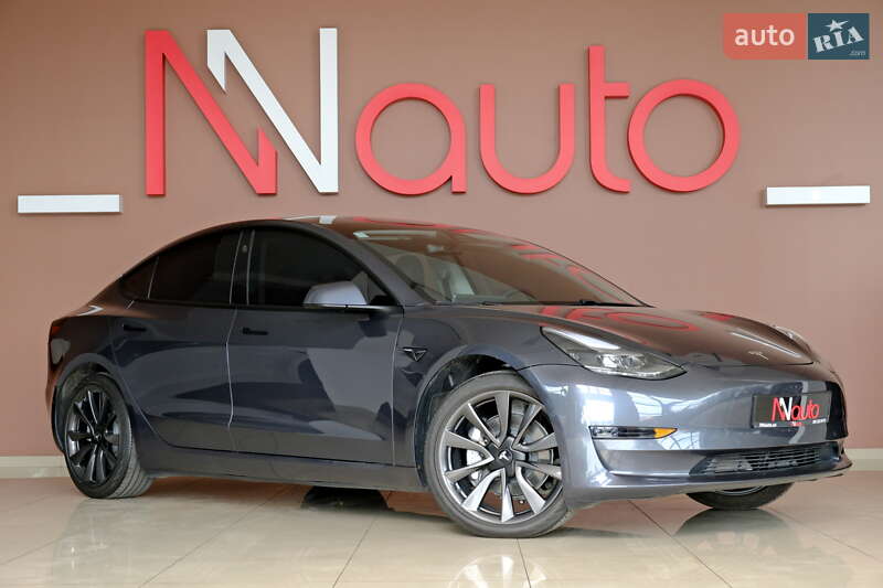 Седан Tesla Model 3 2021 в Одессе