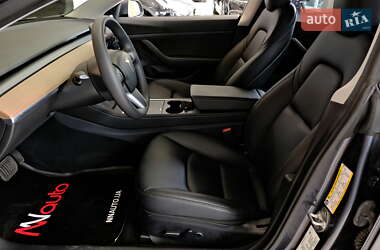 Седан Tesla Model 3 2021 в Одессе