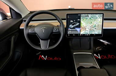 Седан Tesla Model 3 2021 в Одессе