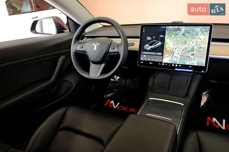 Седан Tesla Model 3 2021 в Одессе