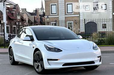 Седан Tesla Model 3 2023 в Киеве