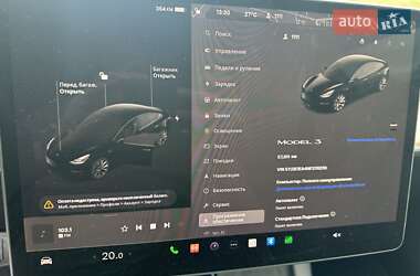 Седан Tesla Model 3 2022 в 