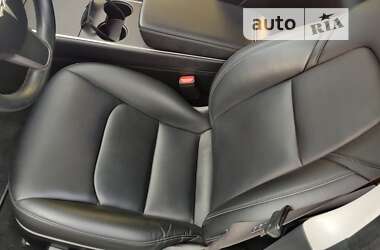 Седан Tesla Model 3 2018 в 