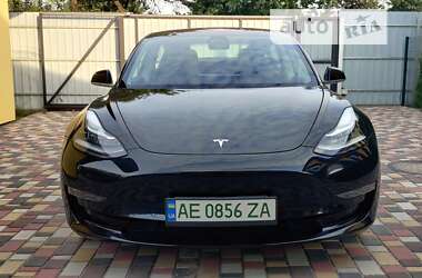 Седан Tesla Model 3 2018 в 