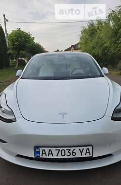 Седан Tesla Model 3 2020 в Киеве