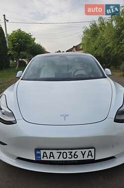 Седан Tesla Model 3 2020 в Киеве