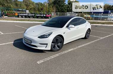 Седан Tesla Model 3 2018 в Киеве