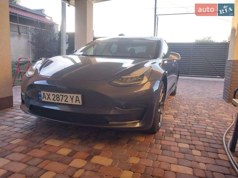 Седан Tesla Model 3 2019 в Харкові
