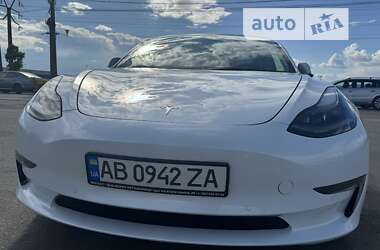 Седан Tesla Model 3 2022 в Виннице