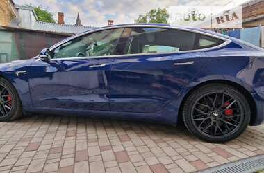 Седан Tesla Model 3 2019 в Николаеве